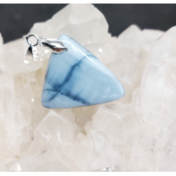 Pendentif opale bleue